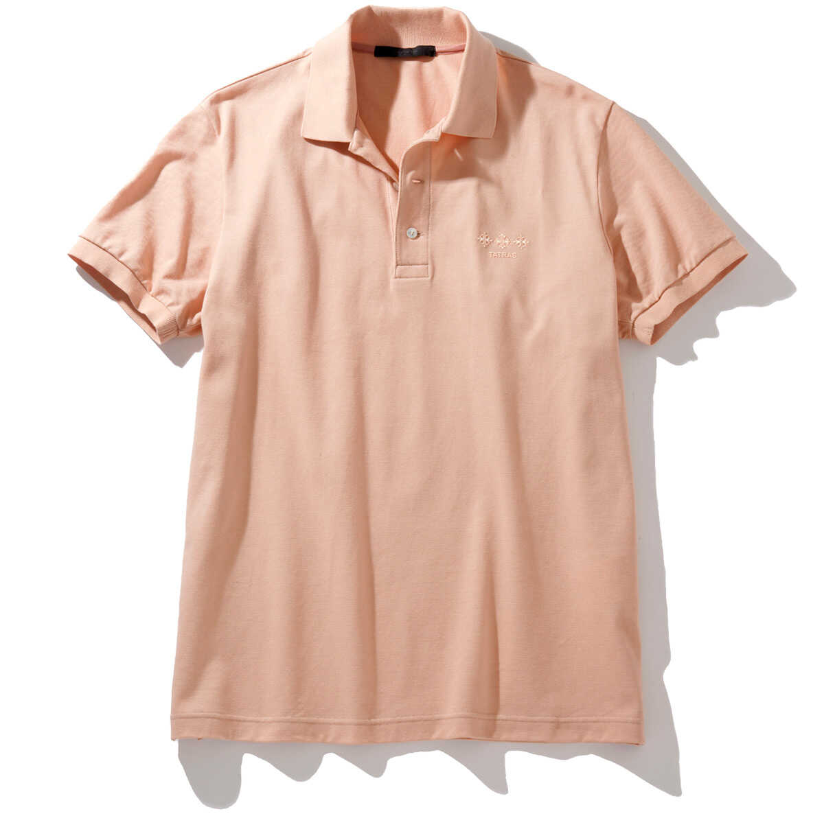 色と素材で差がつく〈タトラス〉の新作！初夏のビーチで差がつく