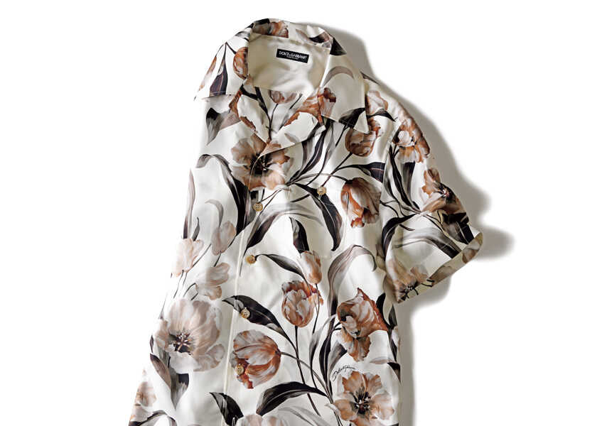 〈ドルチェ＆ガッバーナ〉のシルクシャツは、華やかな見た目で上品な質感！