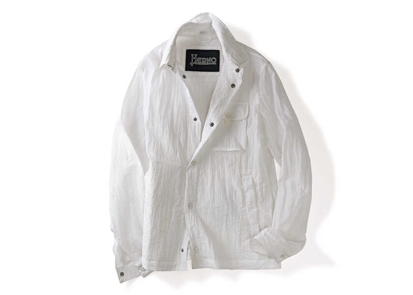 Catch the Trend！〈ヘルノ〉のシャツジャケットは、透け感とシワ感のある上質な素材！