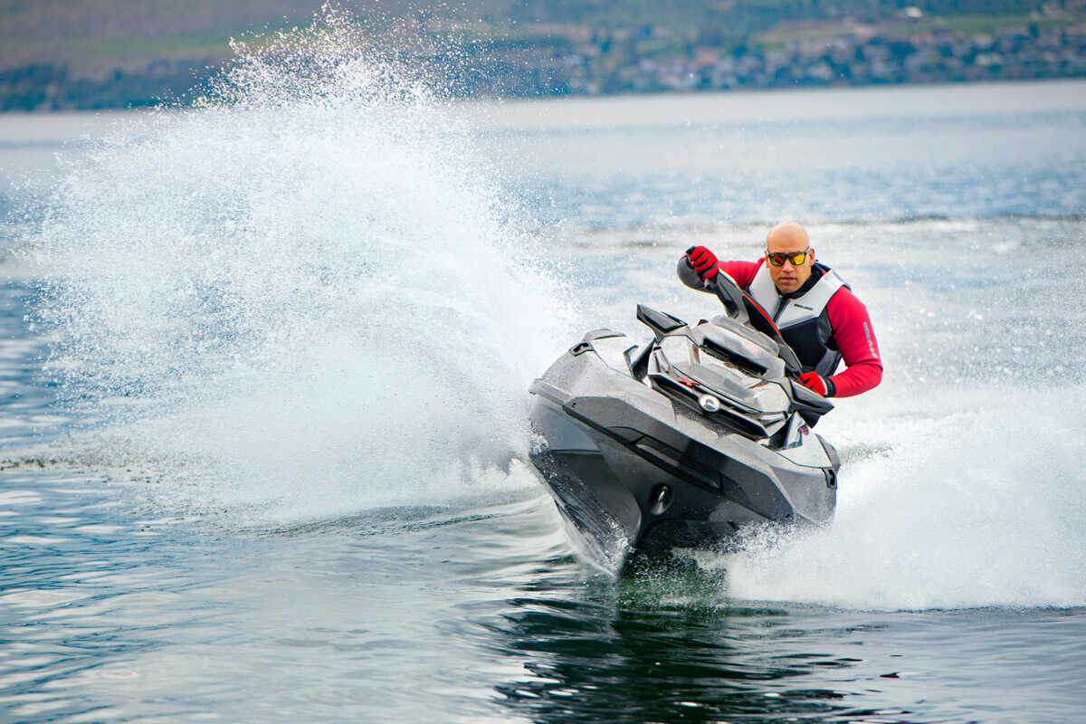 カナダ生まれの〈シードゥー〉に注目！夏遊びの相棒はセレブ御用達の水上バイクで！ | Lifestyle | Safari Online