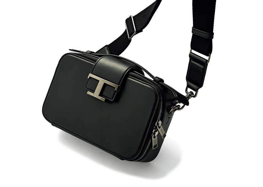 フェンディエンボス加工フード付きレザージャケット