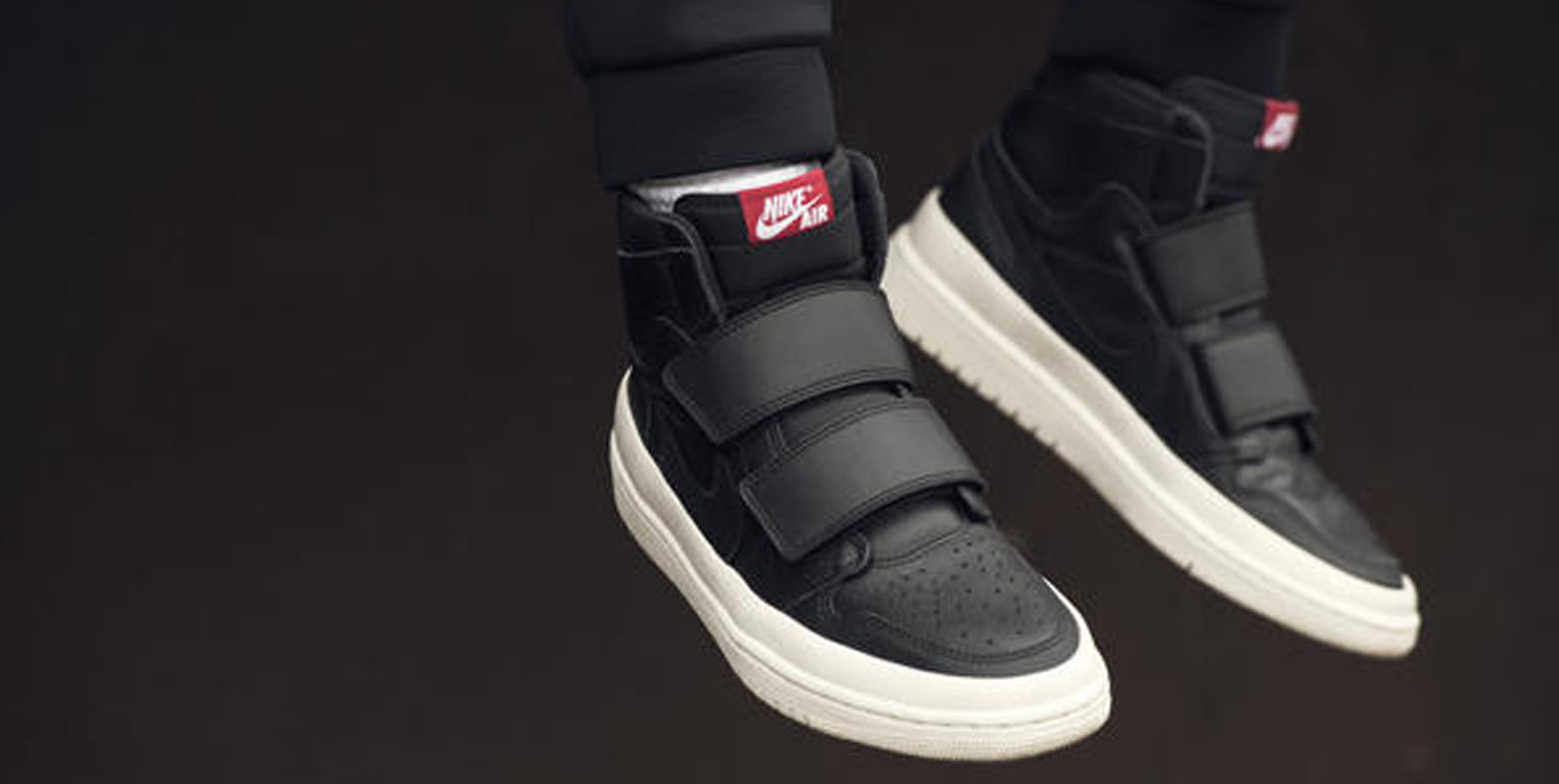 ナイキ ハイ ストラップ 黒色 ブラック 白色 ホワイト エアジョーダン 'CANVAS' スニーカー メンズ 【 AIR JORDAN AIR  JORDAN HIGH STRAP BLACK WHITE 】 メンズ スニーカー スニーカー