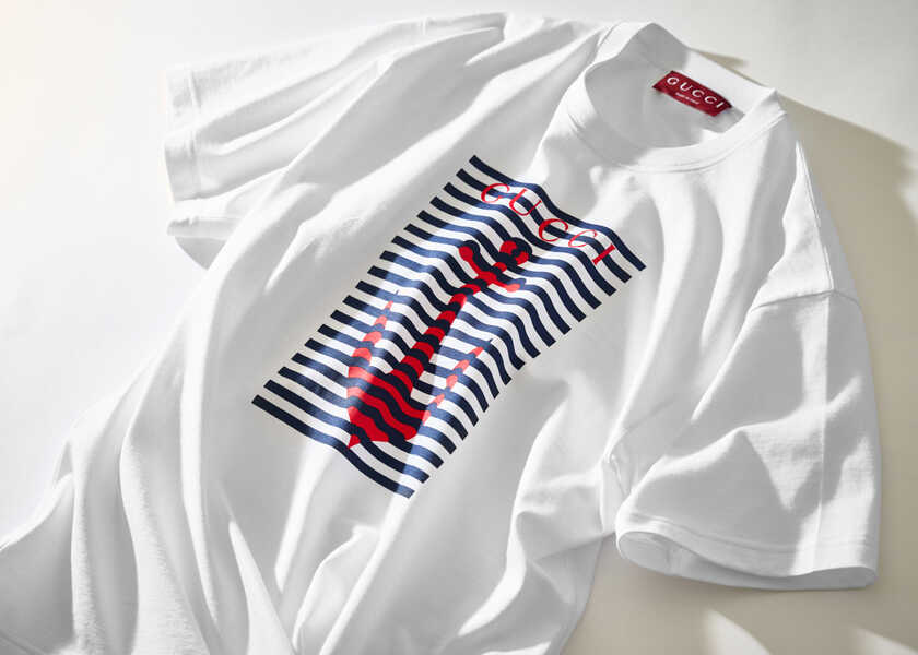 大人はTシャツで差をつける！　ブランドロゴが光るTシャツで、カジュアル姿がぐっとお洒落！