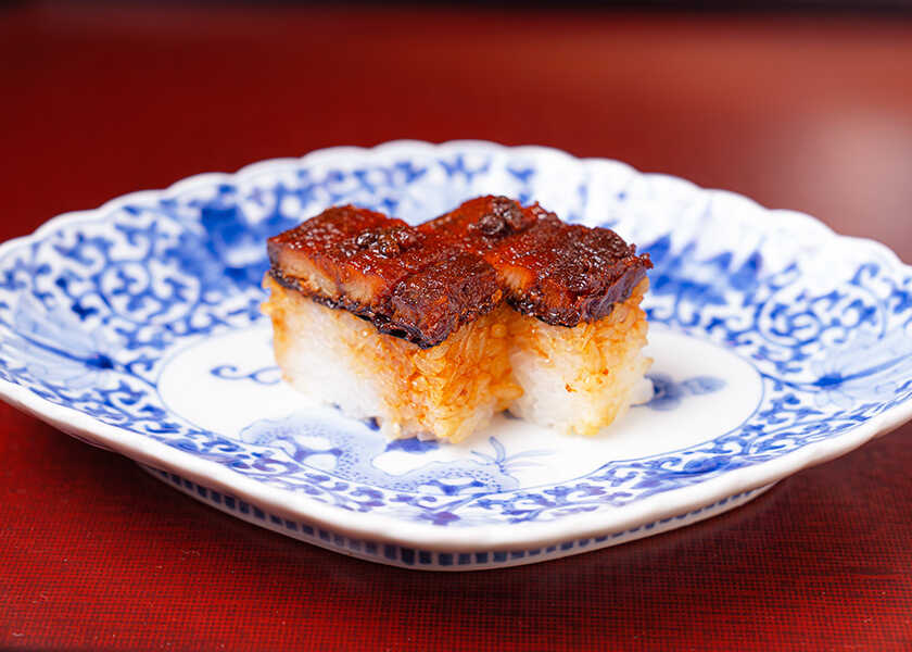 アレが食べたいからこの店へ！ vol.76〈銀座 虎あら〉心奪われる“おもてなし”。 銀座で思い出の詰まった“鰻料理”を堪能して！