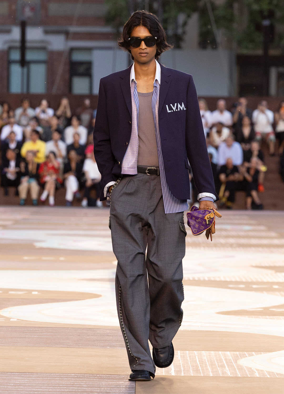壮大なスペクタクルで魅せた！〈ルイ・ヴィトン〉2026 春夏メンズ