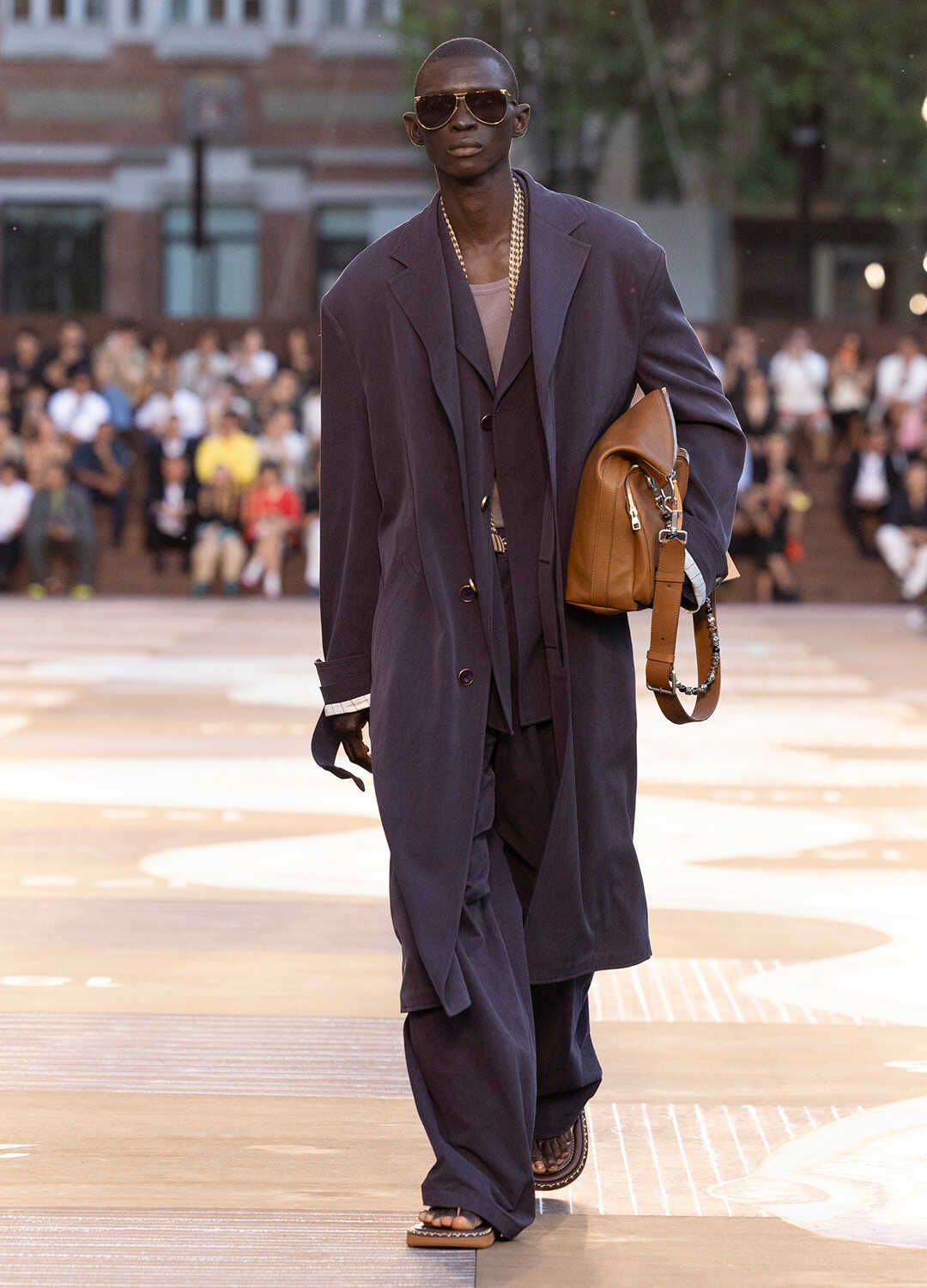 壮大なスペクタクルで魅せた！〈ルイ・ヴィトン〉2026 春夏メンズ