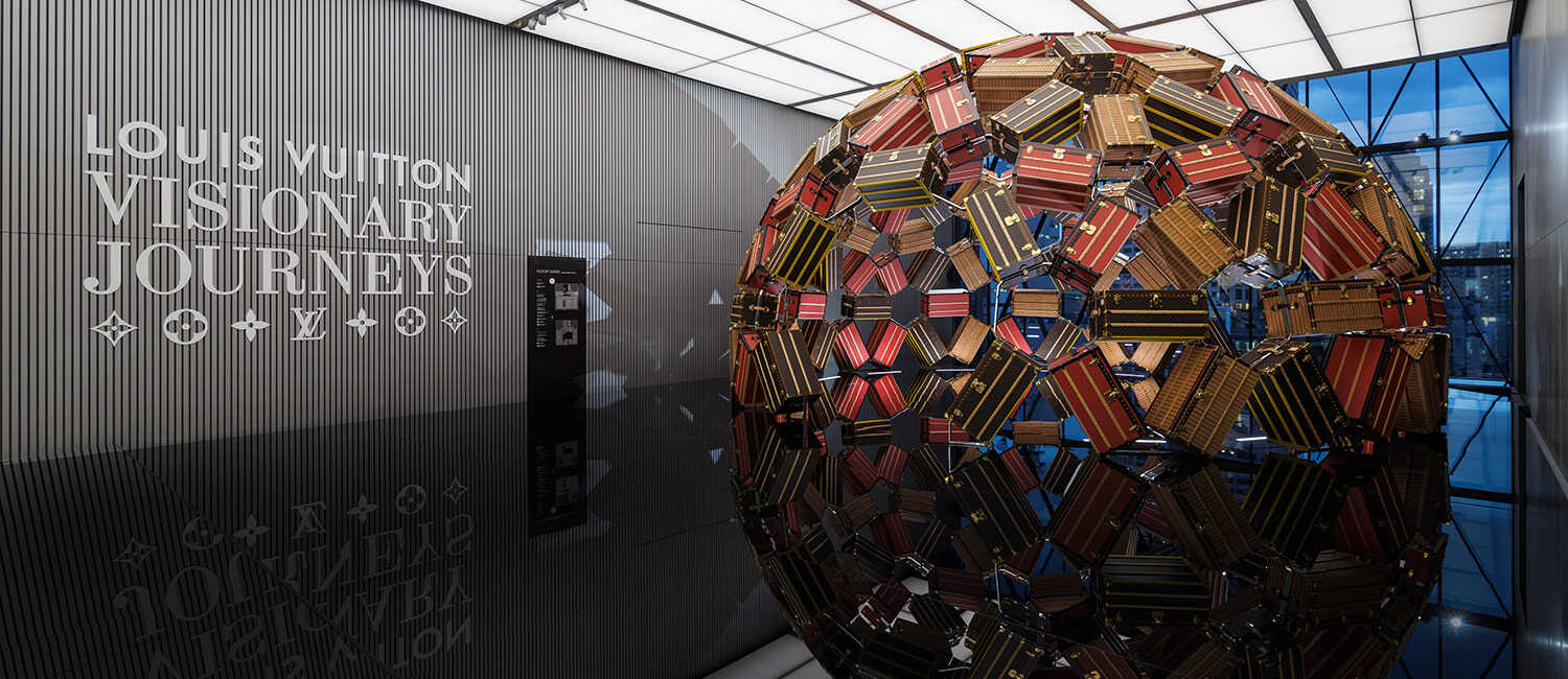 【大人で上品なコート】Louis Vitton ベルト サファリジャケット LOUIS VUITTON - ルイヴィトン LOUIS VUITTON サファリ