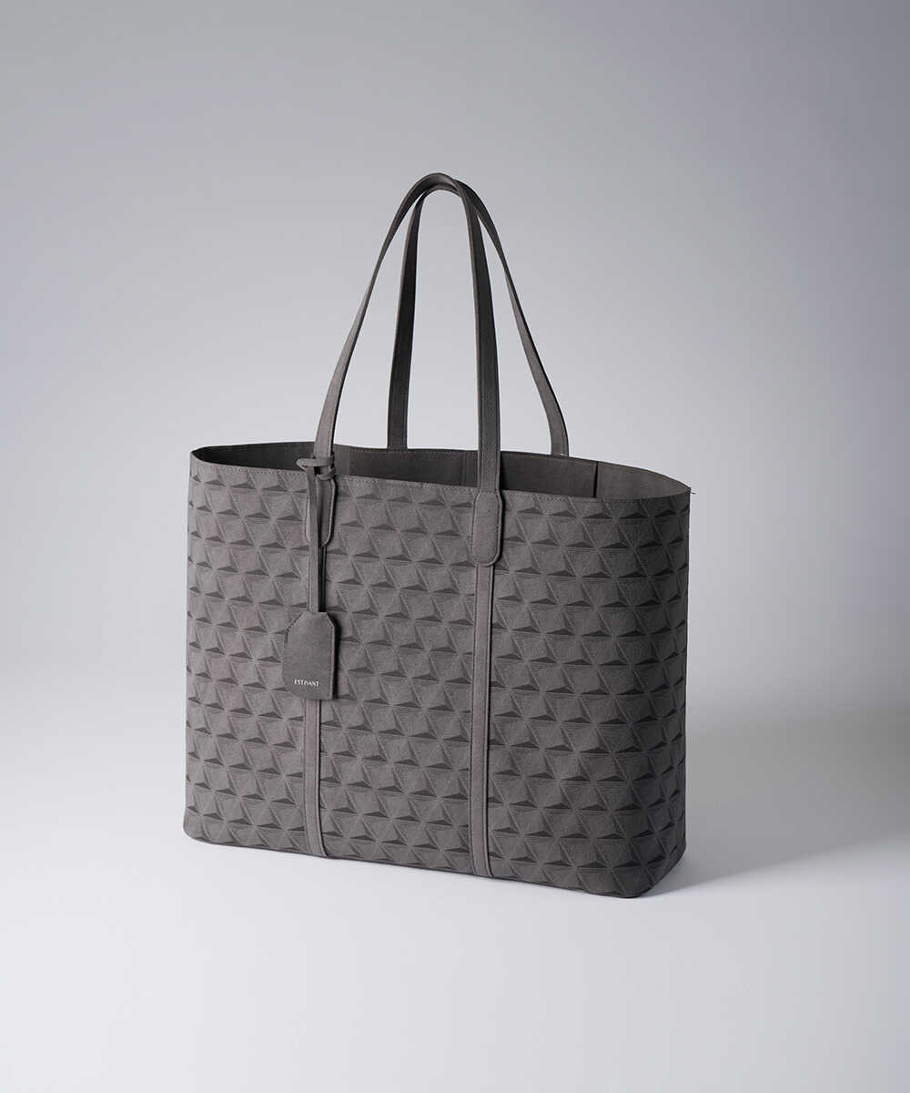 人気バッグ〈エスティバン〉が全国の〈メンズビギ〉ショップで手に入る