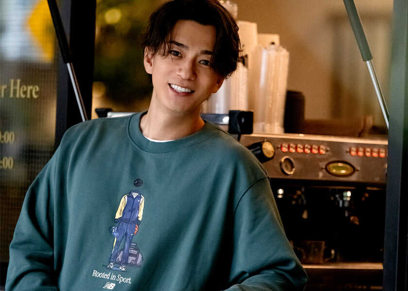 俳優・三浦翔平が着こなす〈エクスタイル〉の“アメスポ”スタイル!こだわりのスウェットで ワンランク上の休日姿に!