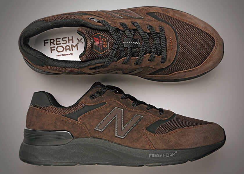 FOCUS ON 今月注目したいモノ・コト!“ブラックコーヒー”色を取り入れて 足元のお洒落もぐっと大人らしく!