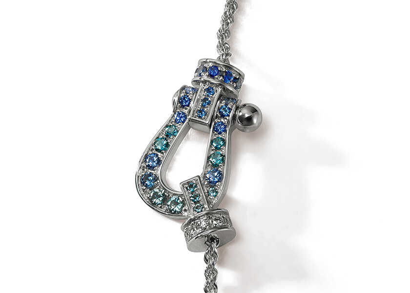 Catch the Wave！海好きにぴったり!?　青い海のグラデをカラーストーンで表現したネックレス！