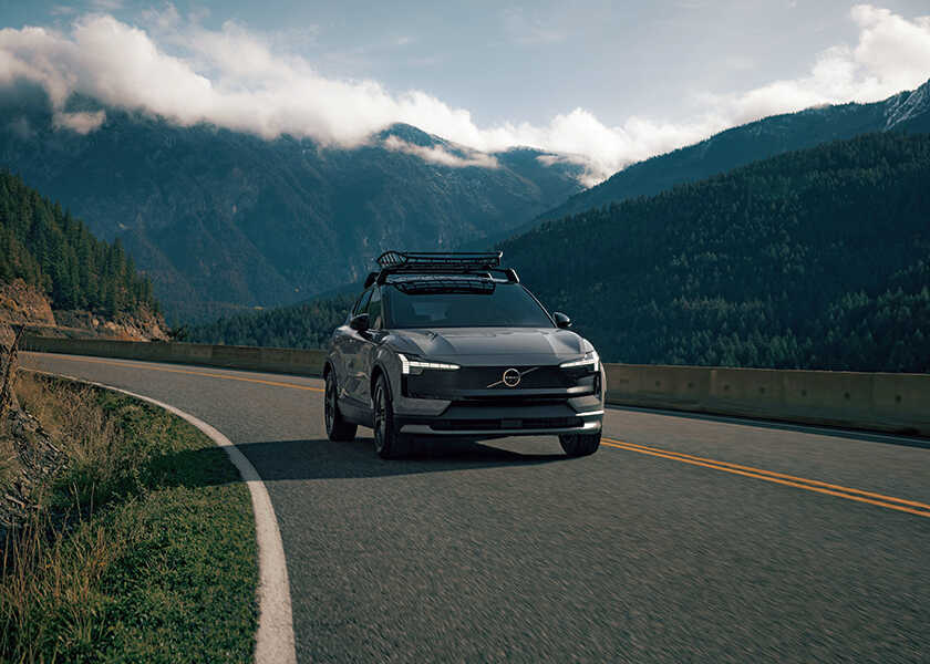 大人の愛車選び！ Vol.39〈ボルボ〉 EX30 クロスカントリーは、アウトドア色が全開な自然派のための1台！