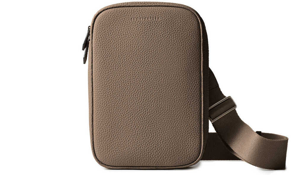 ノバントです POACHER MONTGOMERY 松坂桃李が選んだバッグは〈ボナベンチュラ〉！休日によく似合うのは