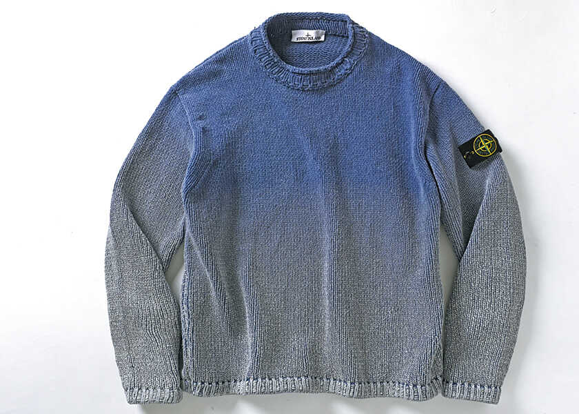 フェンディ　エンボス加工フード付きレザージャケット FENDI - 美品 フェンディ FENDI ジャケット ブルゾン ズッカ