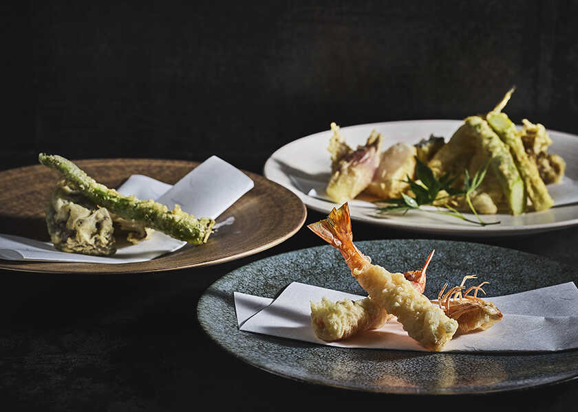 アレが食べたいからこの店へ！ Vol.89 〈日本橋天ぷら ふじなみ〉匠の技を目の前で見られる“究極の天ぷら体験”