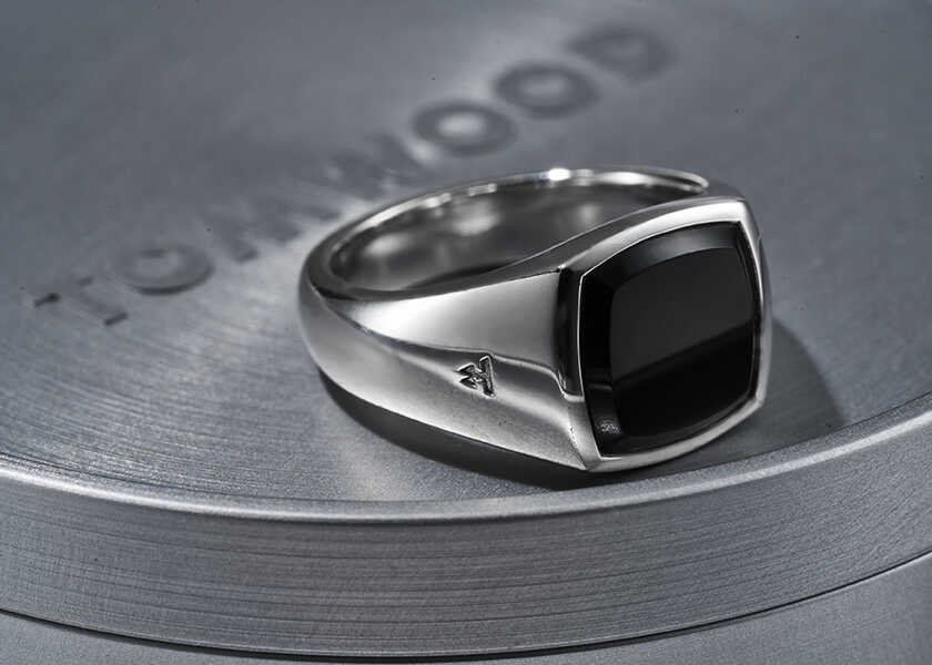 【大人の名品教科書】引き算することで完成する！　無駄なものを削ぎ落とした究極のコンテンポラリージュエリー！