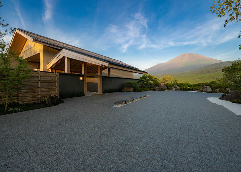 いつかは泊まりたい宿、〈強羅花壇〉箱根じゃない場所にもあるって知ってた？