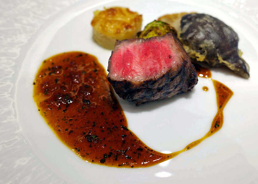 グルメジャーナリスト東龍のホテルグルメで“口福”体験！ Vol.92〈ホテルメトロポリタン エドモント〉のフォーグレイン（FOURGRAINS）本場で認められたレジェンドの、人生で１度は食べたい仏料理