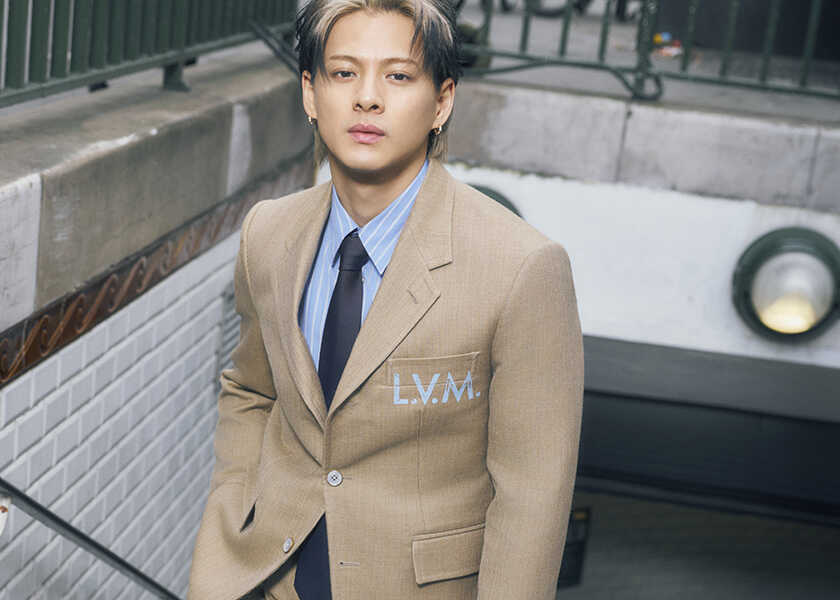 2026秋冬メンズ・ファッションショーにて! パリに到着した平野紫耀が魅せる、最新のオン・オフスタイル!