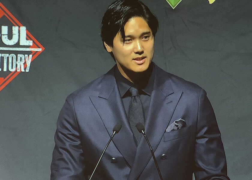 デコピンとともに栄誉ある賞を獲得！そのとき大谷翔平選手が着ていたスーツの正体が判明！