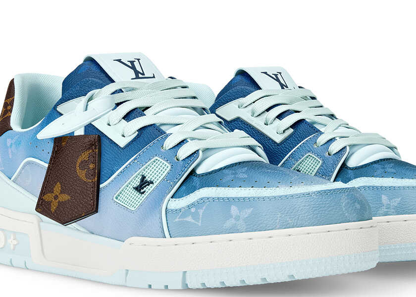 大人は最高にお洒落なスニーカー選びを! 〈ルイ・ヴィトン〉の新作スニーカーは、着こなしに大人インパクトを!