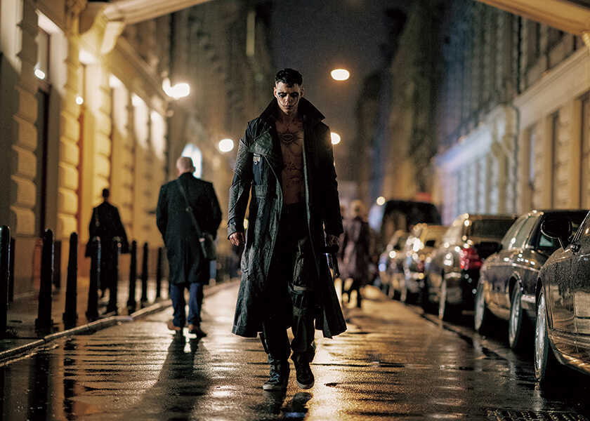 見逃せない人気スターの最新作！俳優一家のサラブレッドが挑戦！　伝説のダークヒーローが復活『ザ・クロウ』