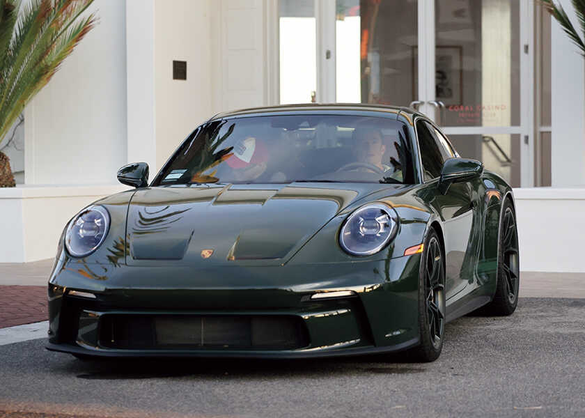 セレブと西海岸カーライフ！ Vol.42【オーランド・ブルーム】のクルマ選びは、ファッションと同じく“お洒落”さが重要!?