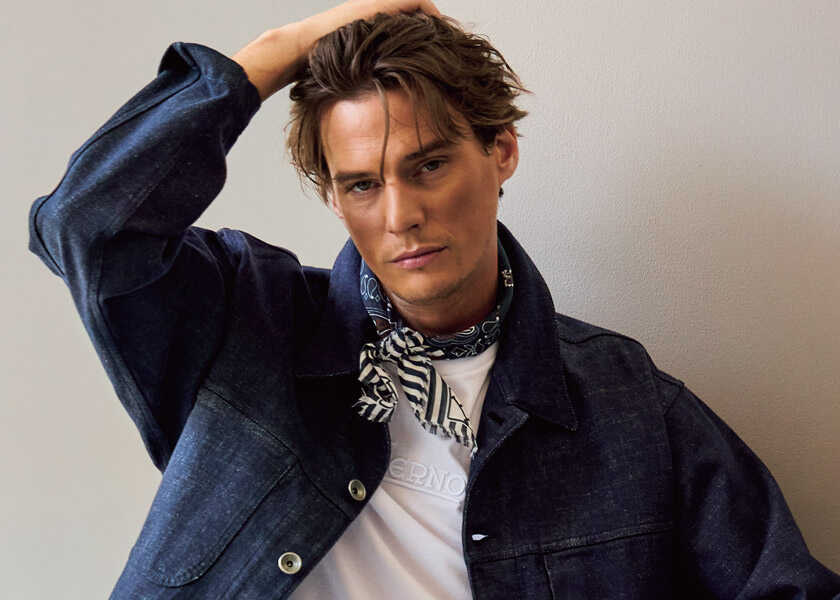 〈ヘルノ〉なら品があって新鮮！軽くて心地いい春に着たい服！