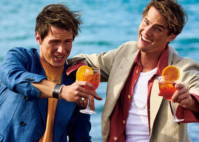 春から夏にかけてのこのシーズンジャケットのインナーになにを合わせる？