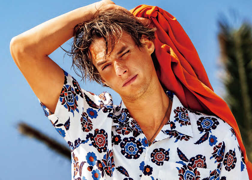 ビーチリゾートで着たい〈タトラス〉の新作！大人の海カジュアルは“柄”と“白”で作る！