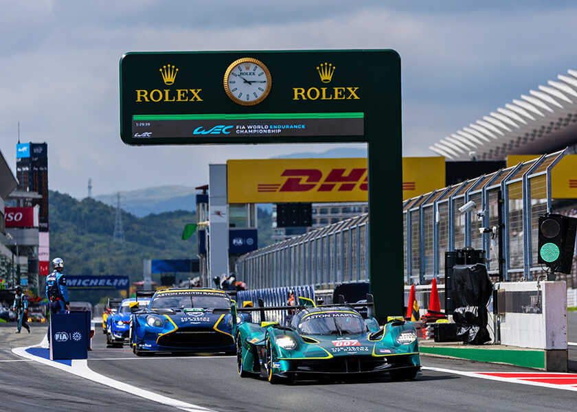 マーク・ウェバーがレースの真髄について語る！　〈ロレックス〉と耐久レースが紡ぐ、 “極限に挑む美学”とは？