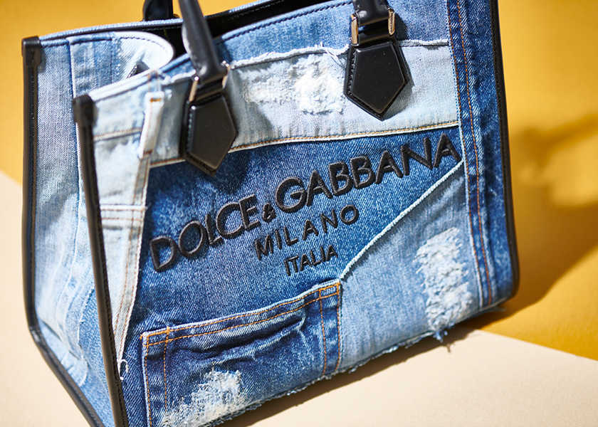 現行未使用級 ドルチェ&ガッバーナ デニムショルダーバッグ デカロゴ DOLCE & GABBANA/ドルチェアンドガッバーナ通販 | 三越伊勢丹の