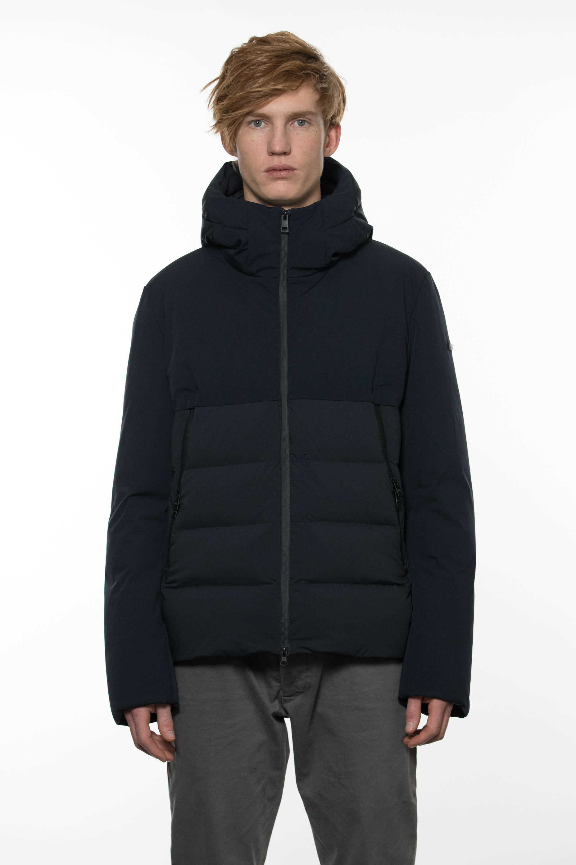 高機能ダウンジャケットの〈デュノ〉が日本各所でポップアップを開催