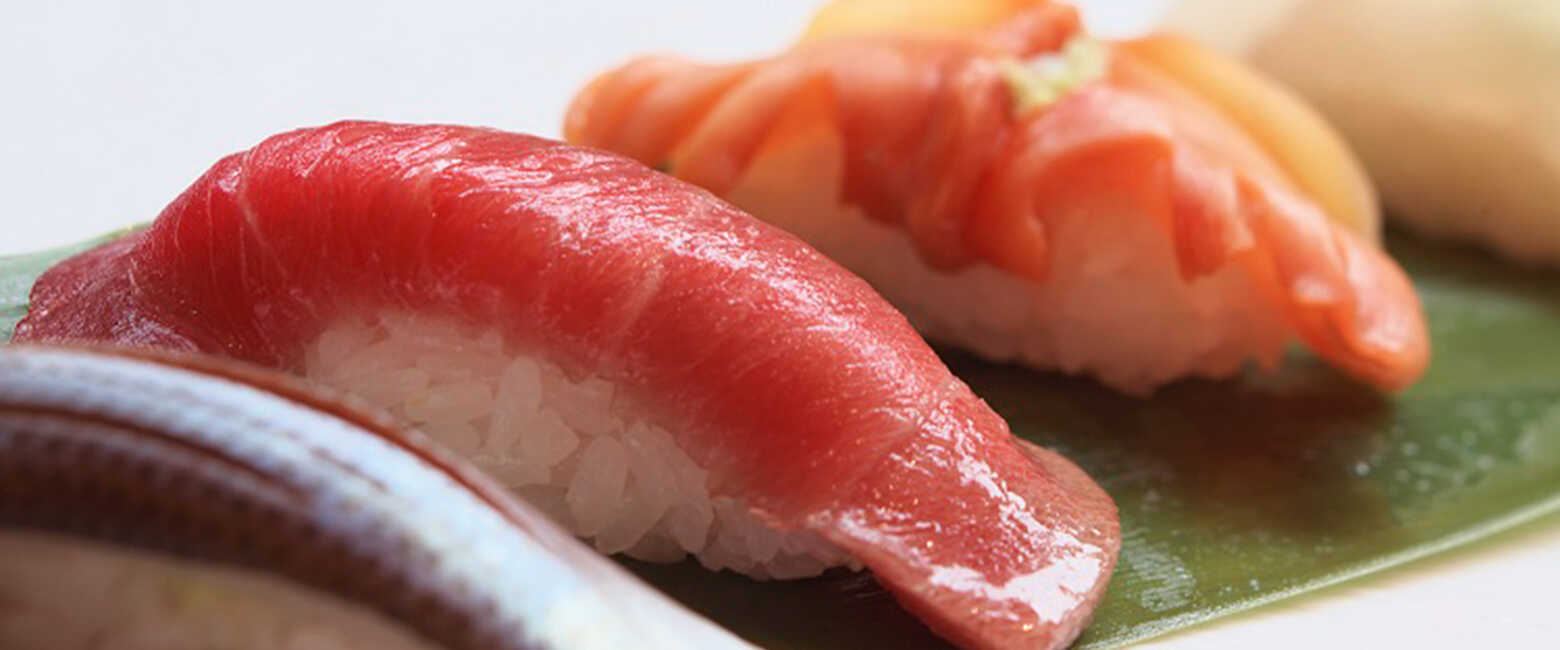 はまだふくこの発見！ 料理とお酒のベストマッチング！ Vol.84〈ダイニングルーム - 鮨〉箱根の隠れ家的レストランで、本格“鮨”を味わう！