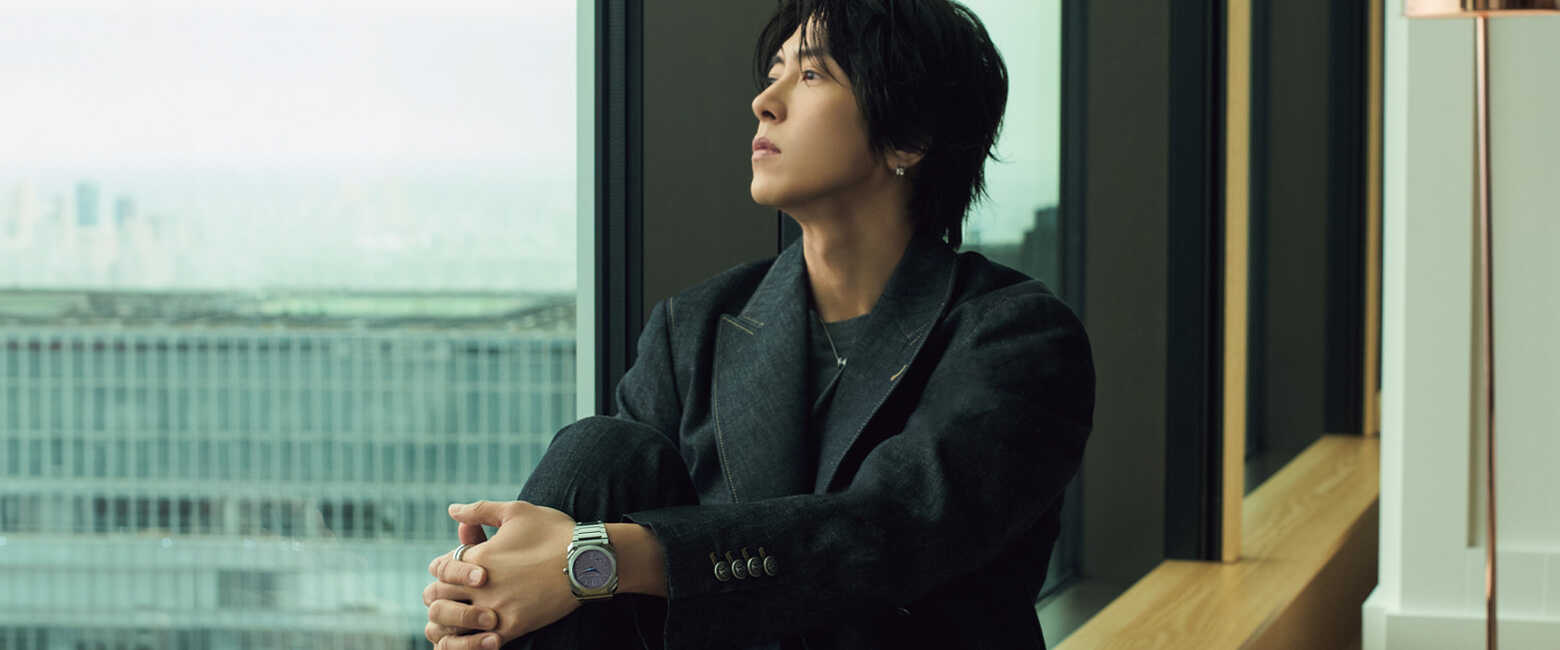 山下智久が〈ブルガリ〉の新しいオクトとともに！一面では語れない多彩な表現者！