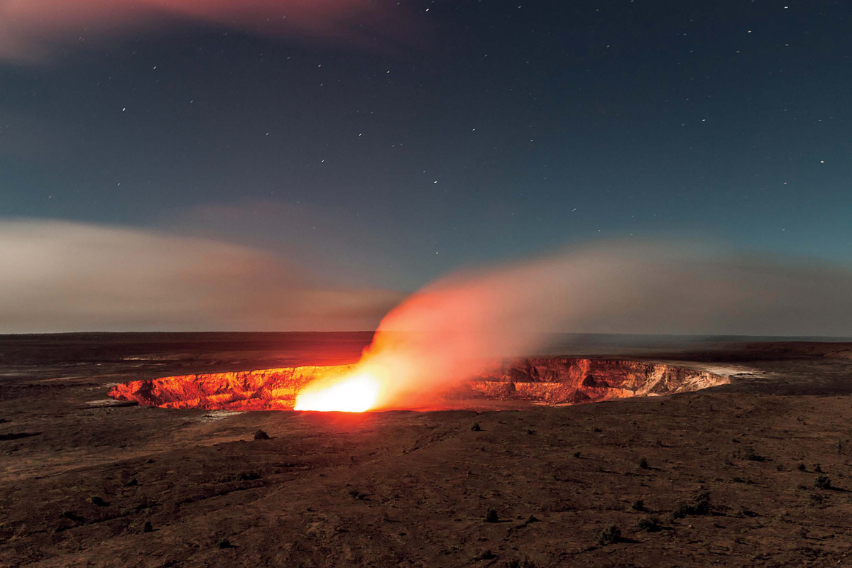 【ハワイ火山国立公園】地球の熱い鼓動を体感できる世界一の活火山国立公園