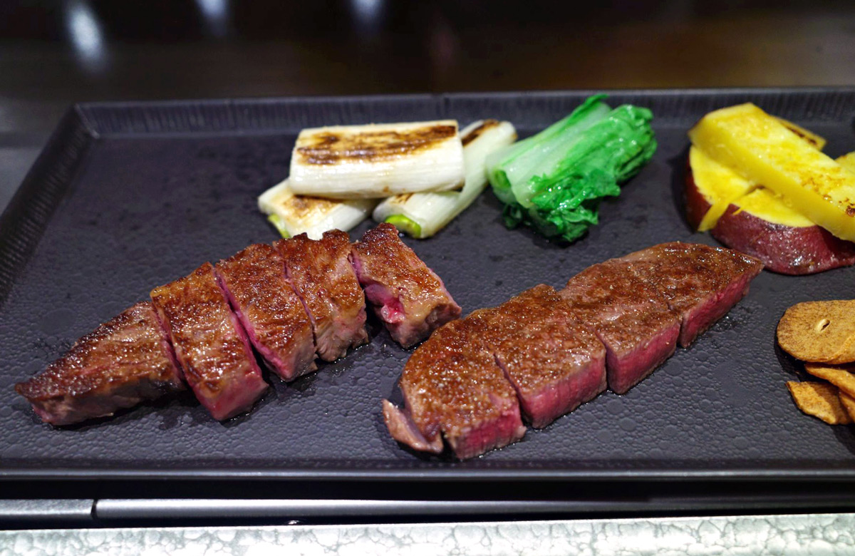 リニューアルした〈ウェスティンホテル東京〉最上階のレストランで、オリジナルブランド牛を満喫！