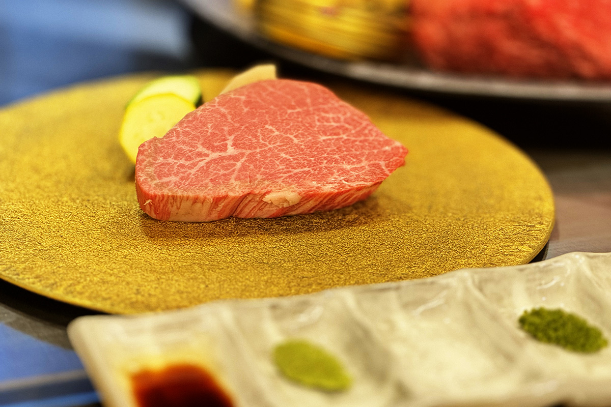 銀座にできた〈銀座 和牛想榮〉で、イノベーティブ和牛鉄板料理を味わう！