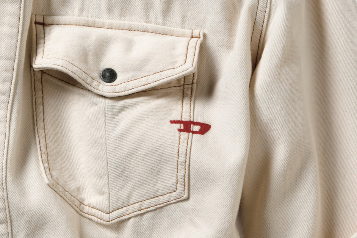〈ディーゼル〉のデニムウエスタンシャツは、白シャツの概念を変えてくれる1枚！