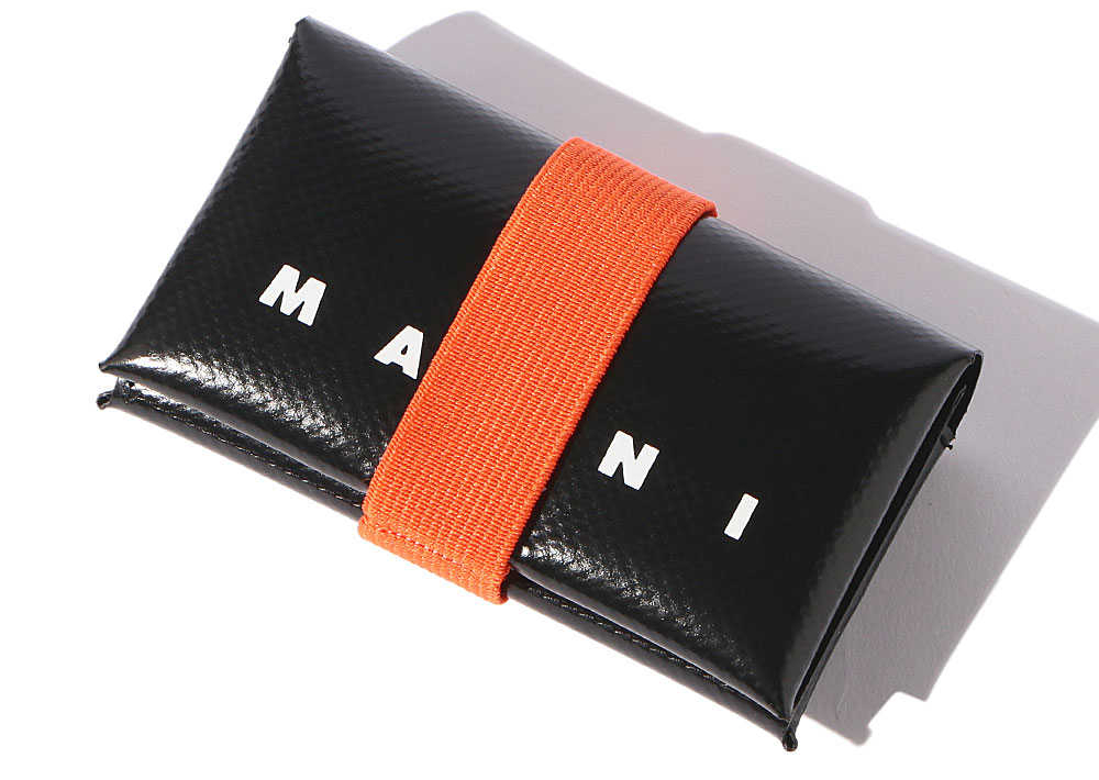 〈マルニ〉のスタイリッシュな財布５選！