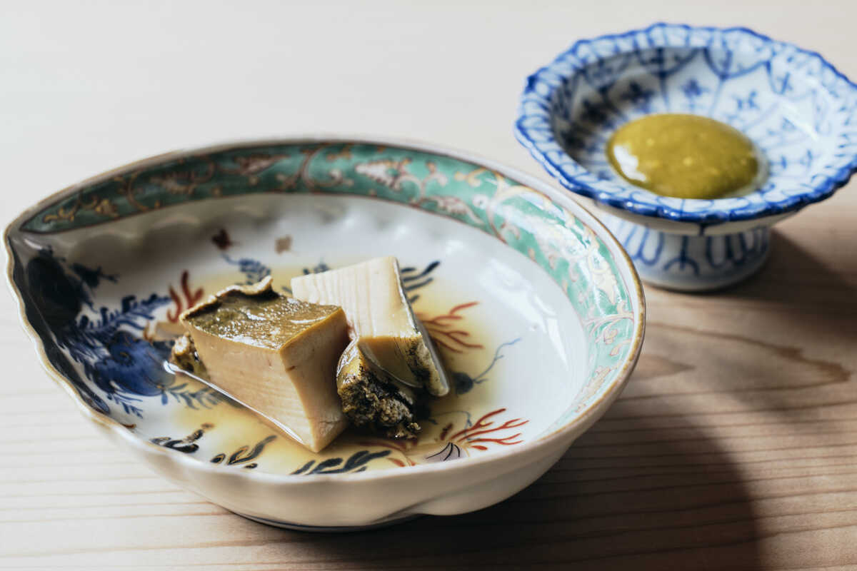 箱根随一の老舗旅館〈強羅花壇〉にオープンした〈鮨 かだん〉で、一級の江戸前鮨を味わう！