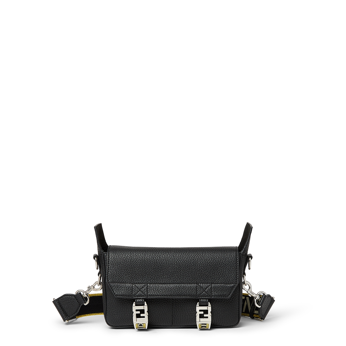 FENDI フェンディ ナイロンバッグ メッセンジャーバッグ ハンドバッグ フェンディ〉の2026−27秋冬コレクションから新たなメッセンジャー