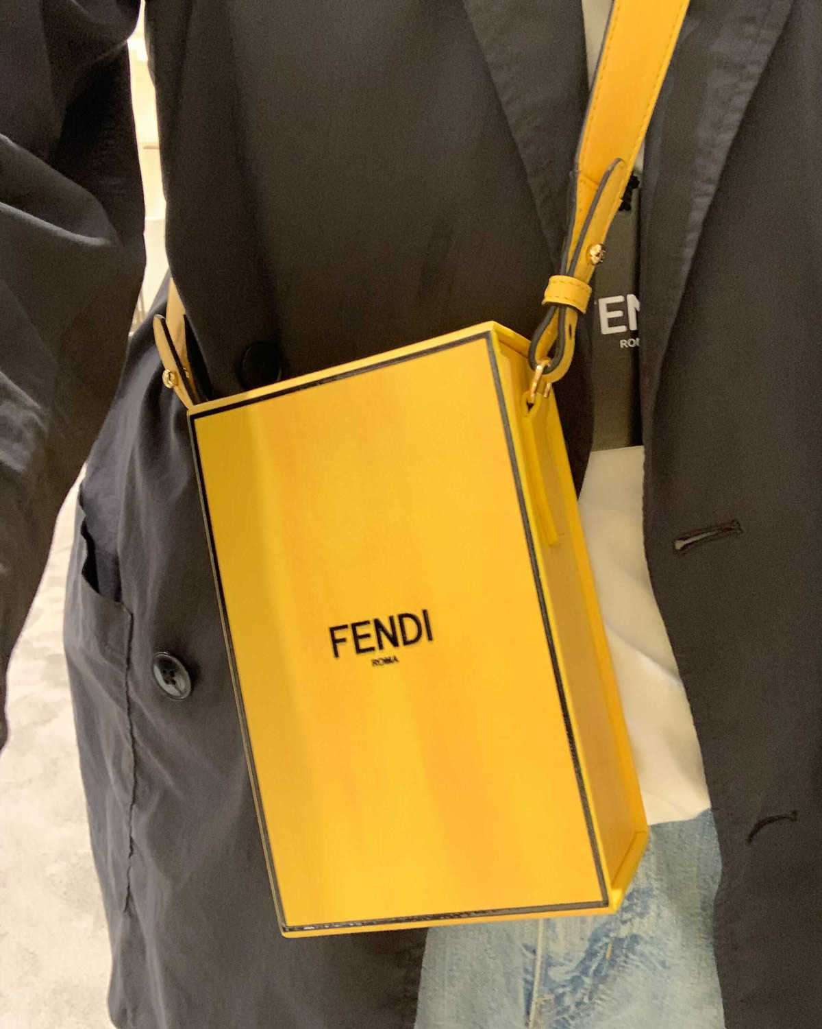 定番定番人気】 FENDI - fendi ミニバックの通販 by うららん's shop