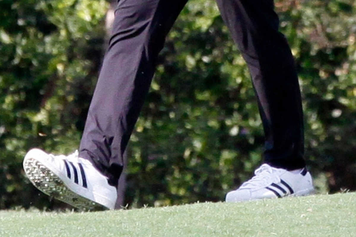 アベンジャーズ』俳優クリス・プラットが、ゴルフで履くのは“スーパー