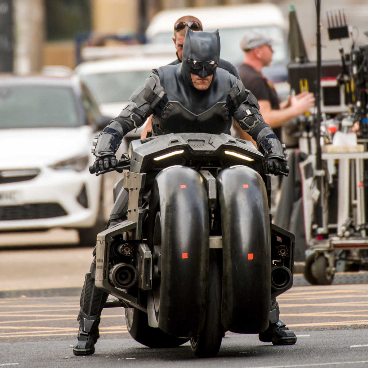 【驚愕】バットマンが乗るNEWバイクとは！？