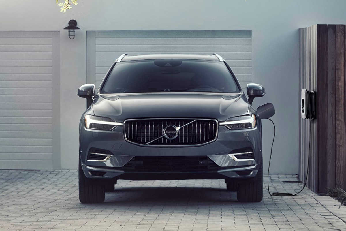 涼しげだけど、走りは熱い⁉〈ボルボ〉XC60 リチャージプラグインハイブリッド T8 AWDインスクリプション