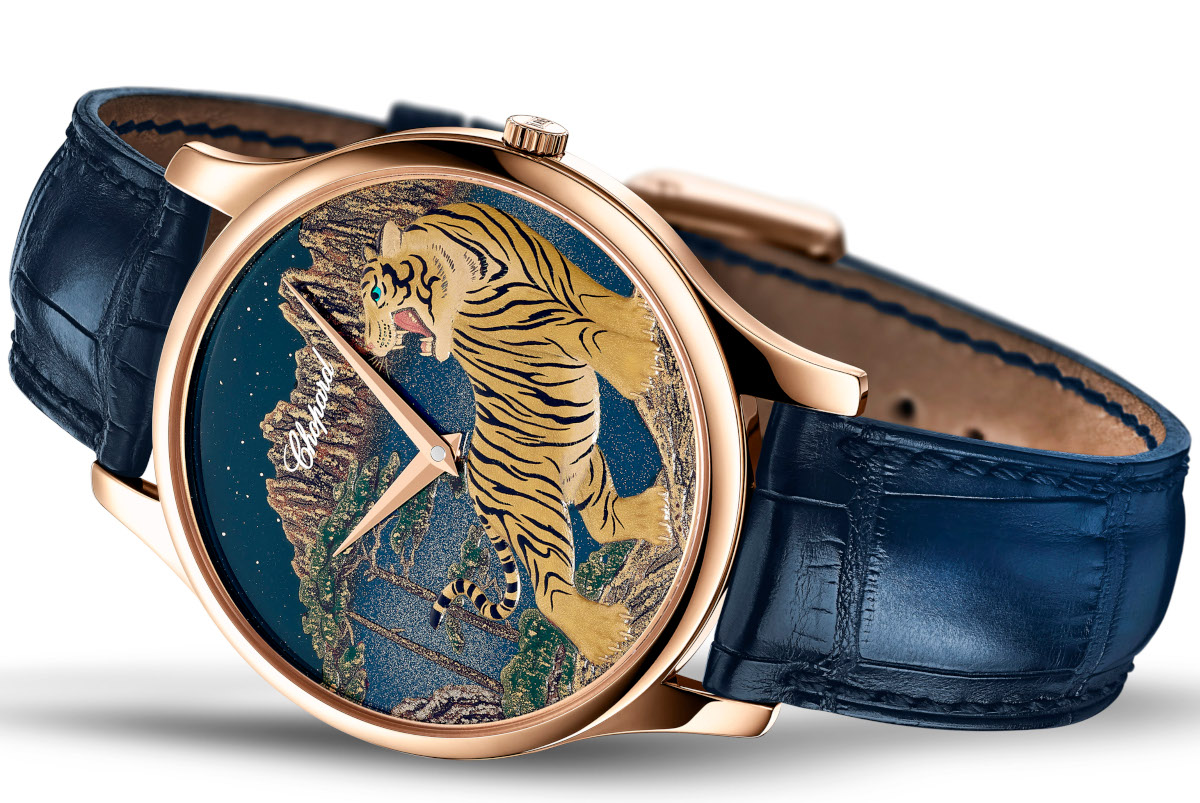 限定】〈ショパール〉の新作は、トラの勇姿がカッコイイ干支時計