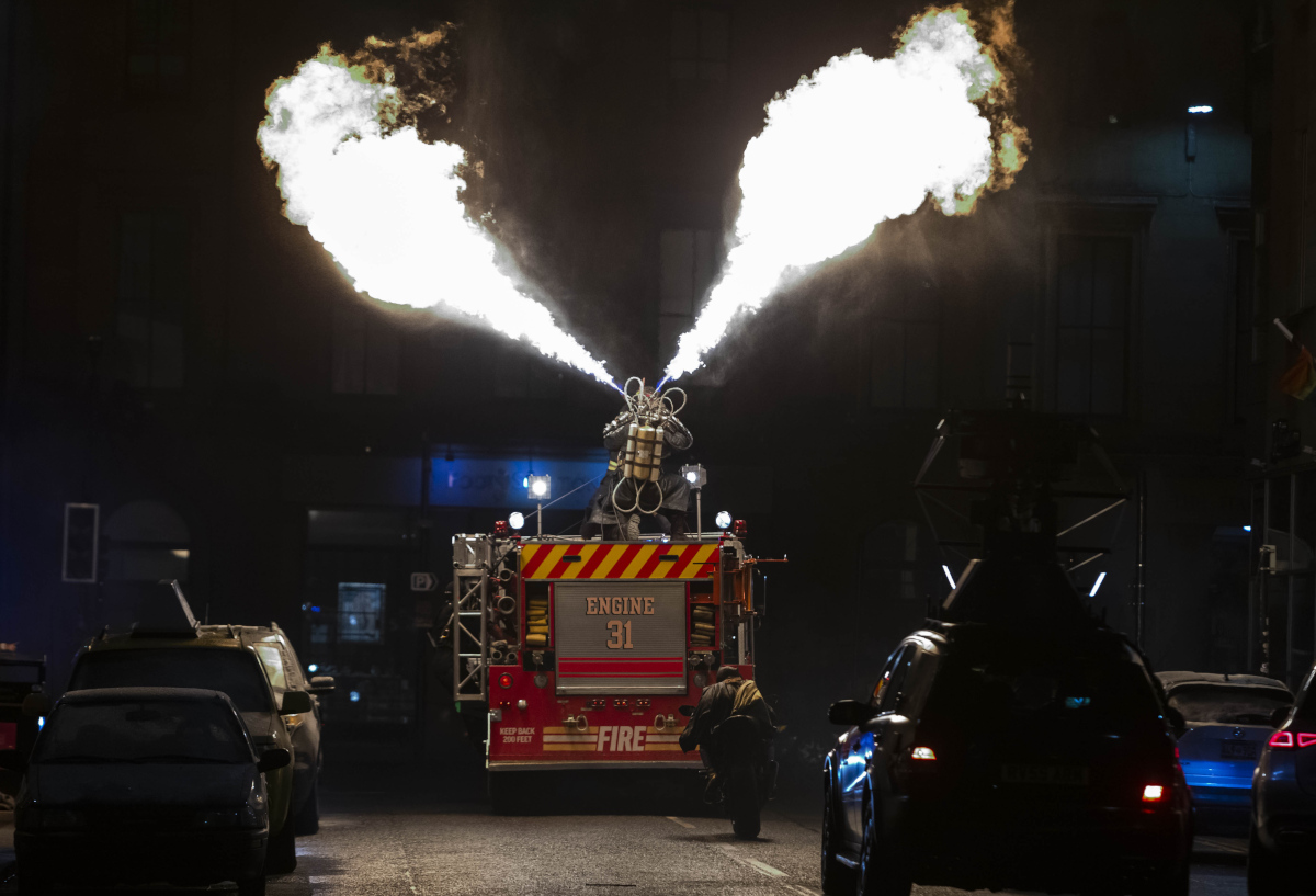 なぜ？】消防車から炎が噴射！？ | Culture | Safari Online