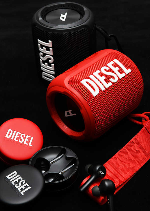 【関税込*Diesel】ロゴ エンボス ワイヤレス スピーカー ワイヤレススピーカー DIESEL Wireless Speaker ブラック