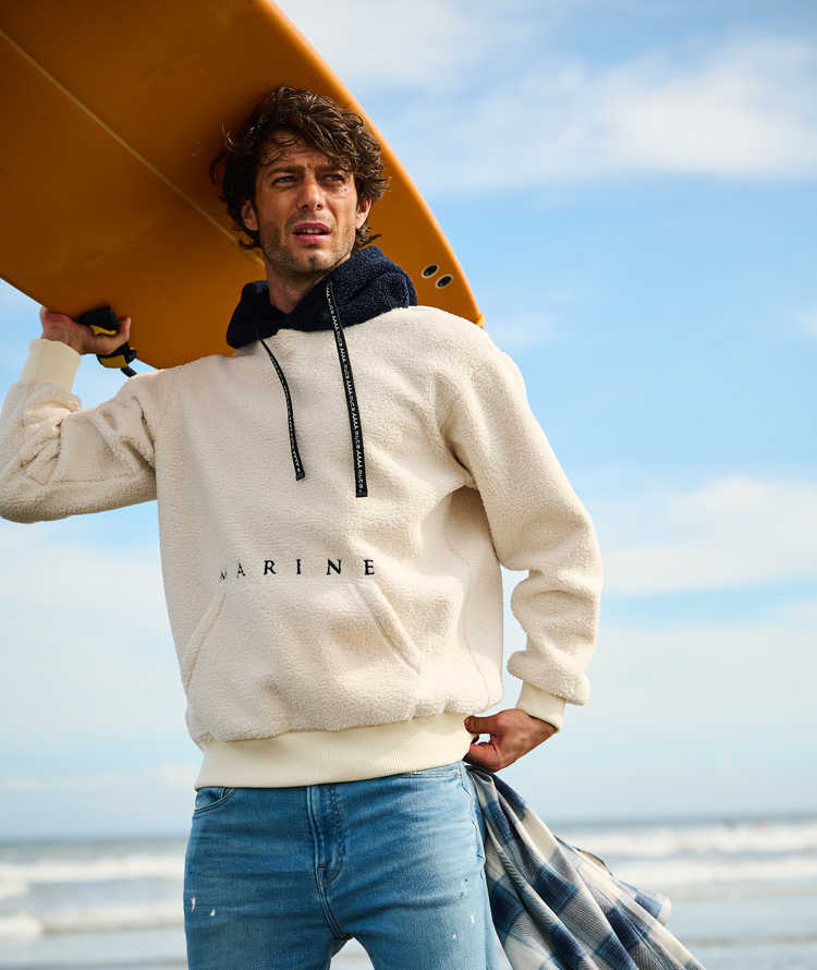 新品タグ付き【ムータ マリン】Safari掲載 ダウンベスト 白 6(L) FOCUS BRAND vol.111 陸でも海を感じさせる〈ムータ マリン〉の